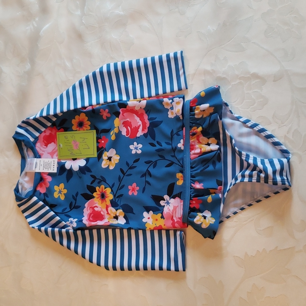 Brand New W/Tags, long-sleeved swim 2 piece **204** 2T